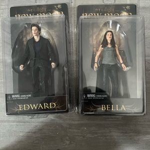 Bella & Edward Action Figures
